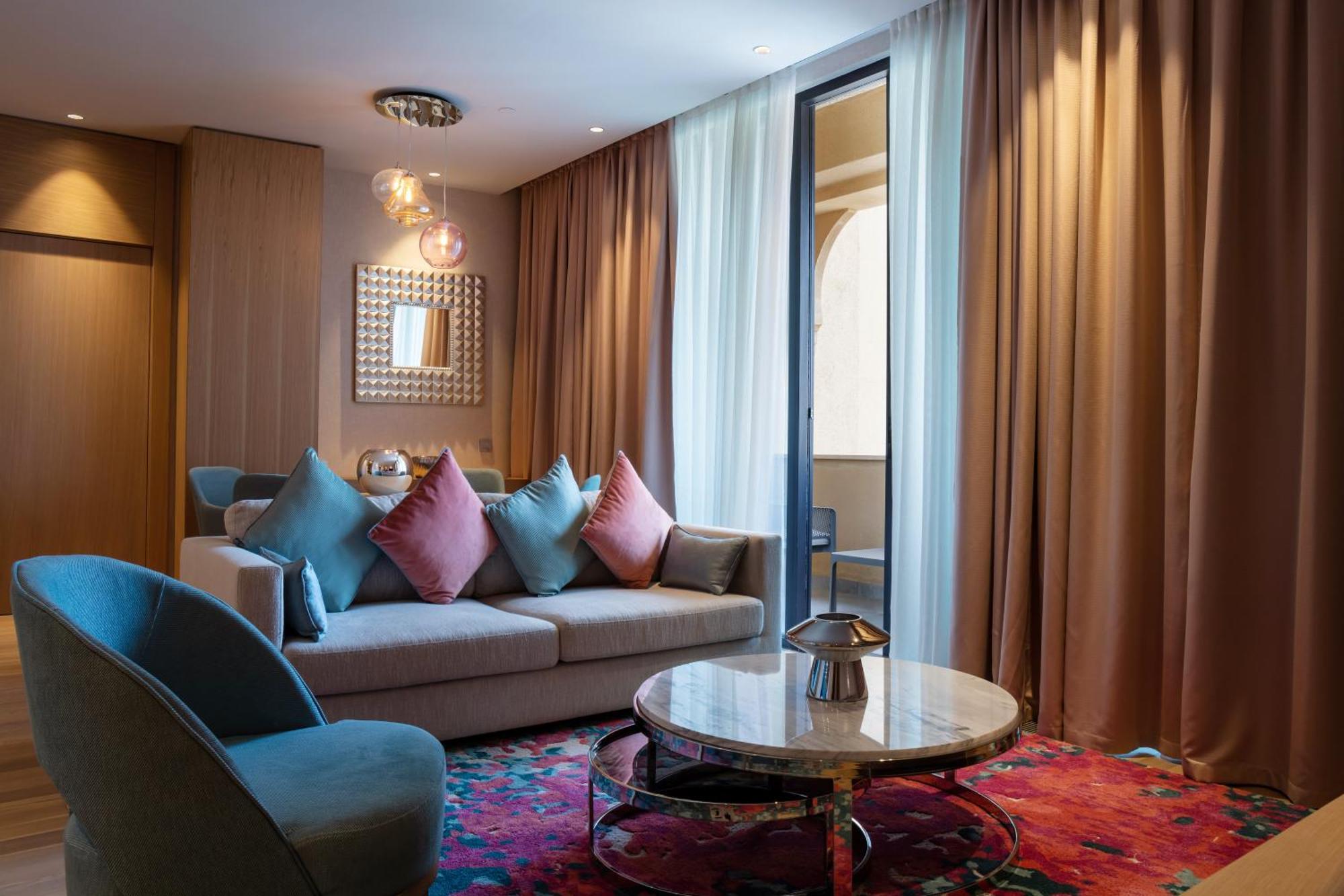 Karavansaray Turkistan Harbour Hotel -Flying Theatre Access מראה חיצוני תמונה A suite at the hotel