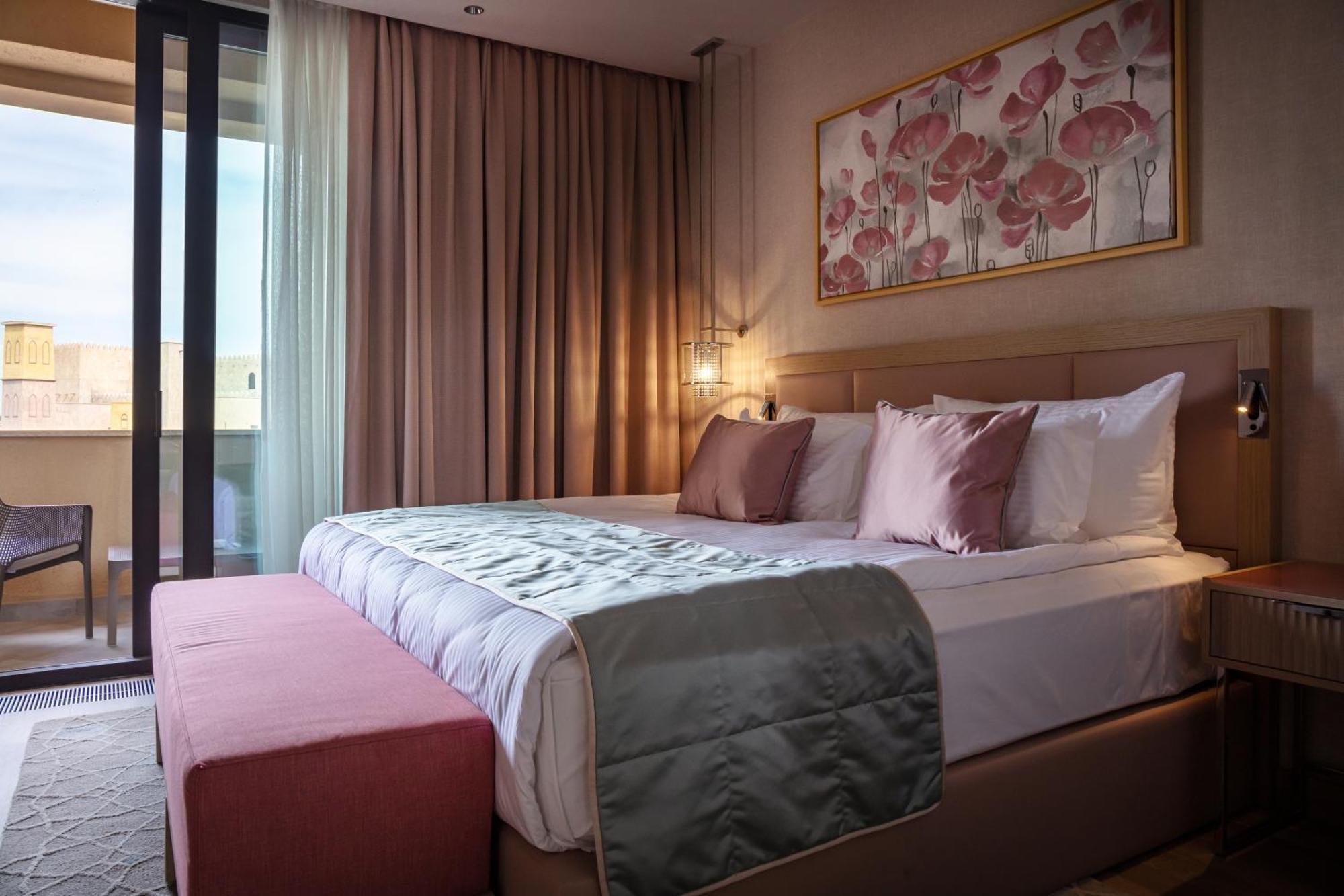 Karavansaray Turkistan Harbour Hotel -Flying Theatre Access מראה חיצוני תמונה A bedroom at the hotel