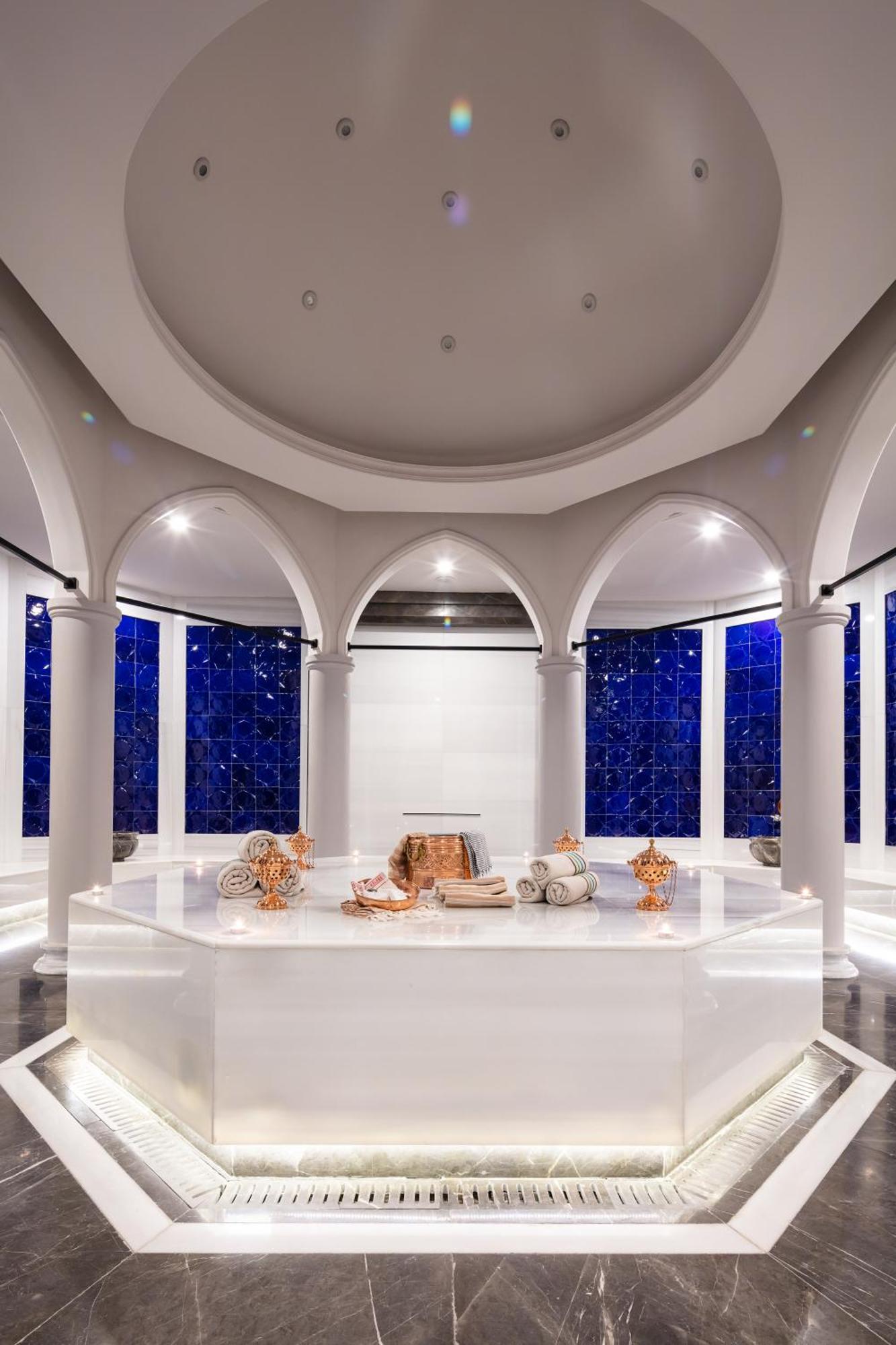 Karavansaray Turkistan Harbour Hotel -Flying Theatre Access מראה חיצוני תמונה Turkish bath at the Four Seasons Hotel, Istanbul